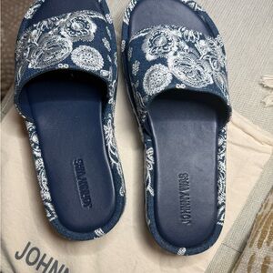 Johnny Was Bandana Print Embroidered Denim platform slides Size:  8